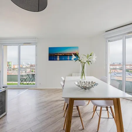 Luckey Homes - Avenue Emile Counord